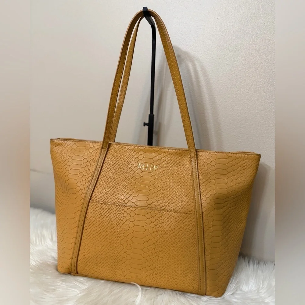 GiGi New York Mustard Textured Tote